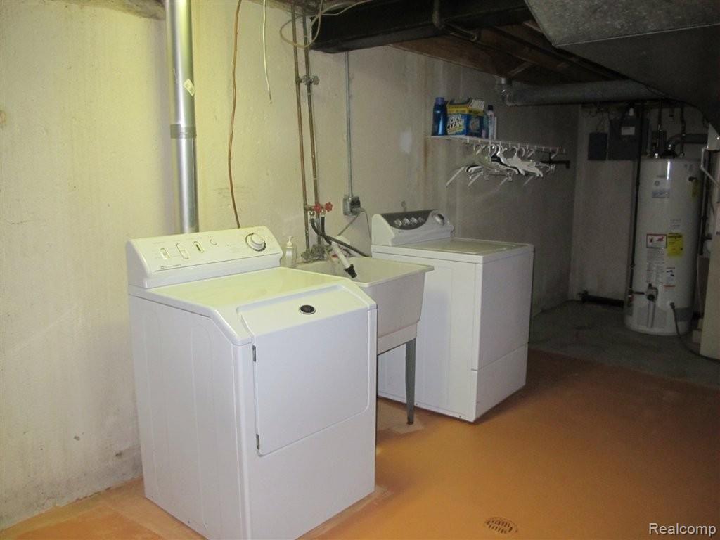 468 Merrimac Road Canton, MI 48188 - Photo 13 of 24 Laundry