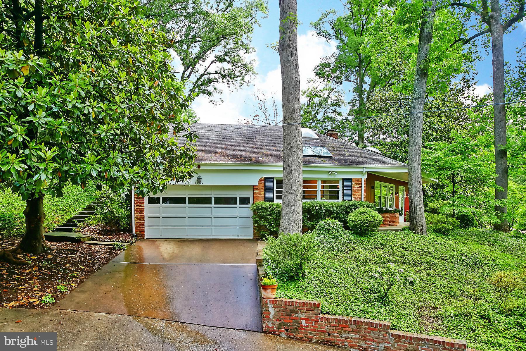 3744 30th Road North Arlington, VA 22207 - Photo 2 of 28 Exterior (Front)