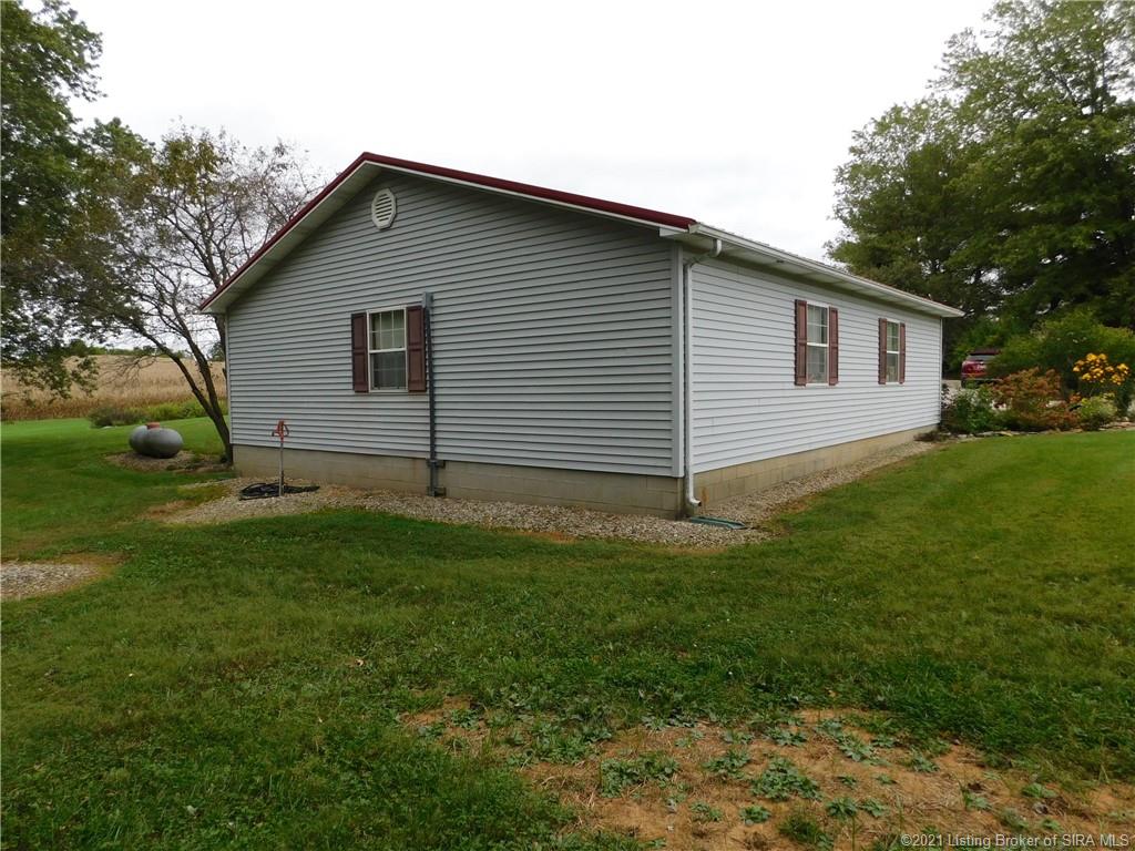 412 West Walnut Ridge Road Salem, IN 47167 - Photo 22 of 57