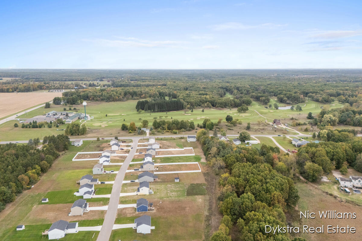 2160 West Ellis Street Belding, MI 48809 - Photo 10 of 11 10