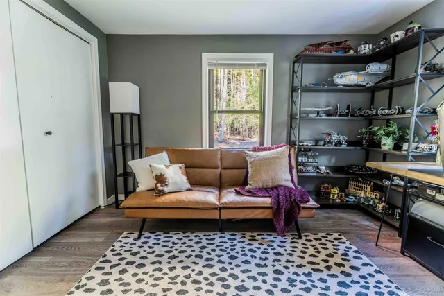 $450,000 | 5 Rosewood Drive, Bow, NH 03304