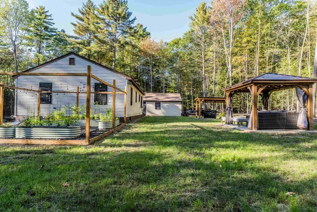 $450,000 | 5 Rosewood Drive, Bow, NH 03304