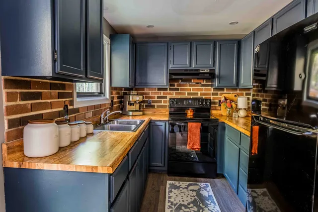 $450,000 | 5 Rosewood Drive, Bow, NH 03304