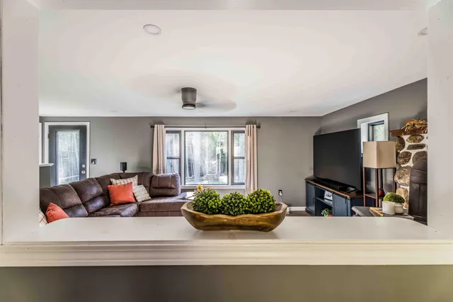 $450,000 | 5 Rosewood Drive, Bow, NH 03304