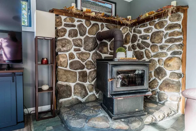 $450,000 | 5 Rosewood Drive, Bow, NH 03304