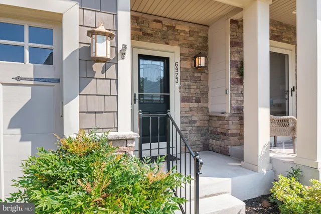 $855,000 | 6923 Summit Circle, Towson, MD 21239