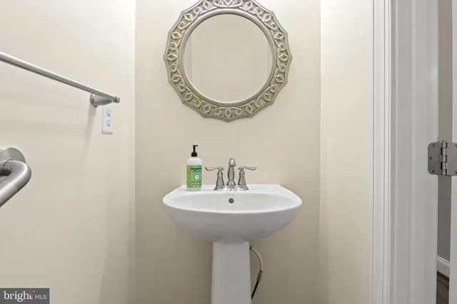 $855,000 | 6923 Summit Circle, Towson, MD 21239