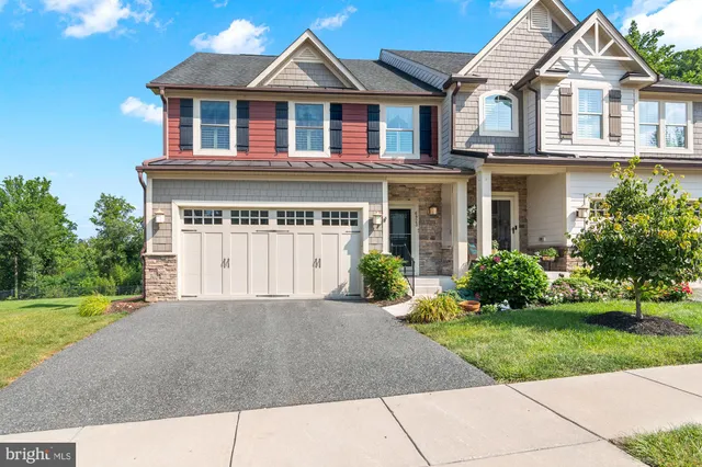 $855,000 | 6923 Summit Circle, Towson, MD 21239