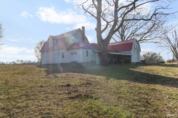 $210,000 | 2836 Highway 64, Princeton, IN 47670