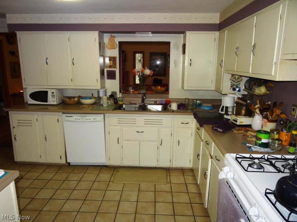 972 Middlebury Road Kent, OH 44240 - Photo 16 of 28 Gallery Image 16