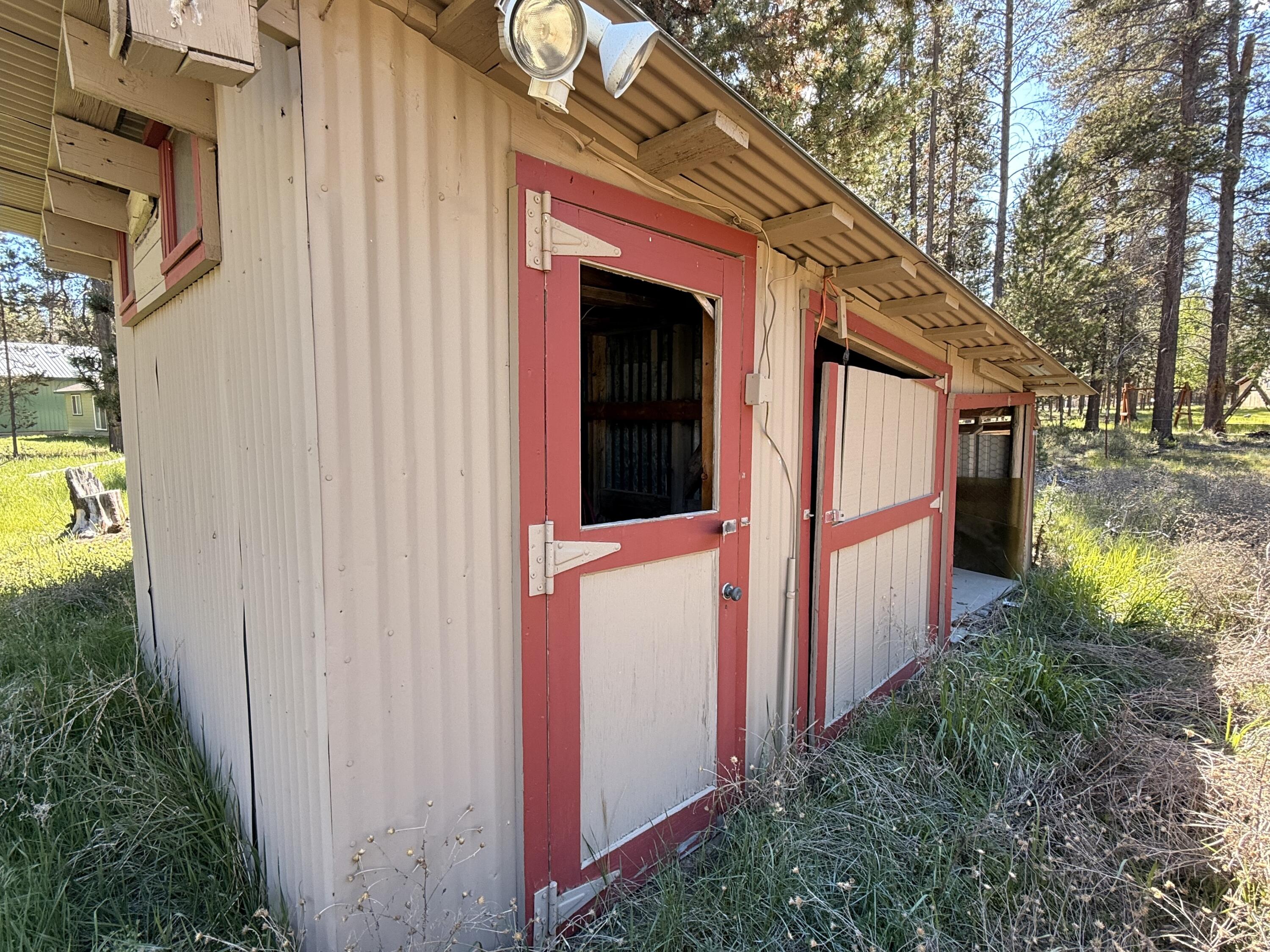 16025 Strawn Road La Pine, OR 97739 - Photo 57 of 70 a view of a house with a small yard