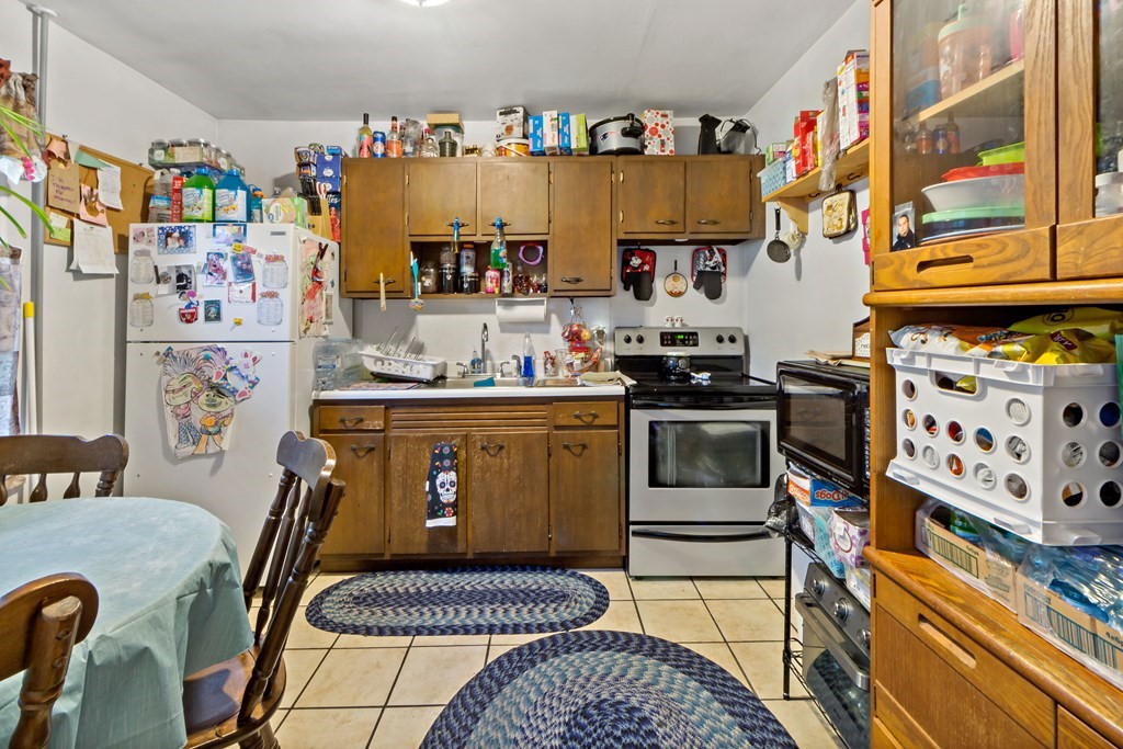 14 Vinnicum Road Swansea, MA 02777 - Photo 9 of 12 Gallery Image 9