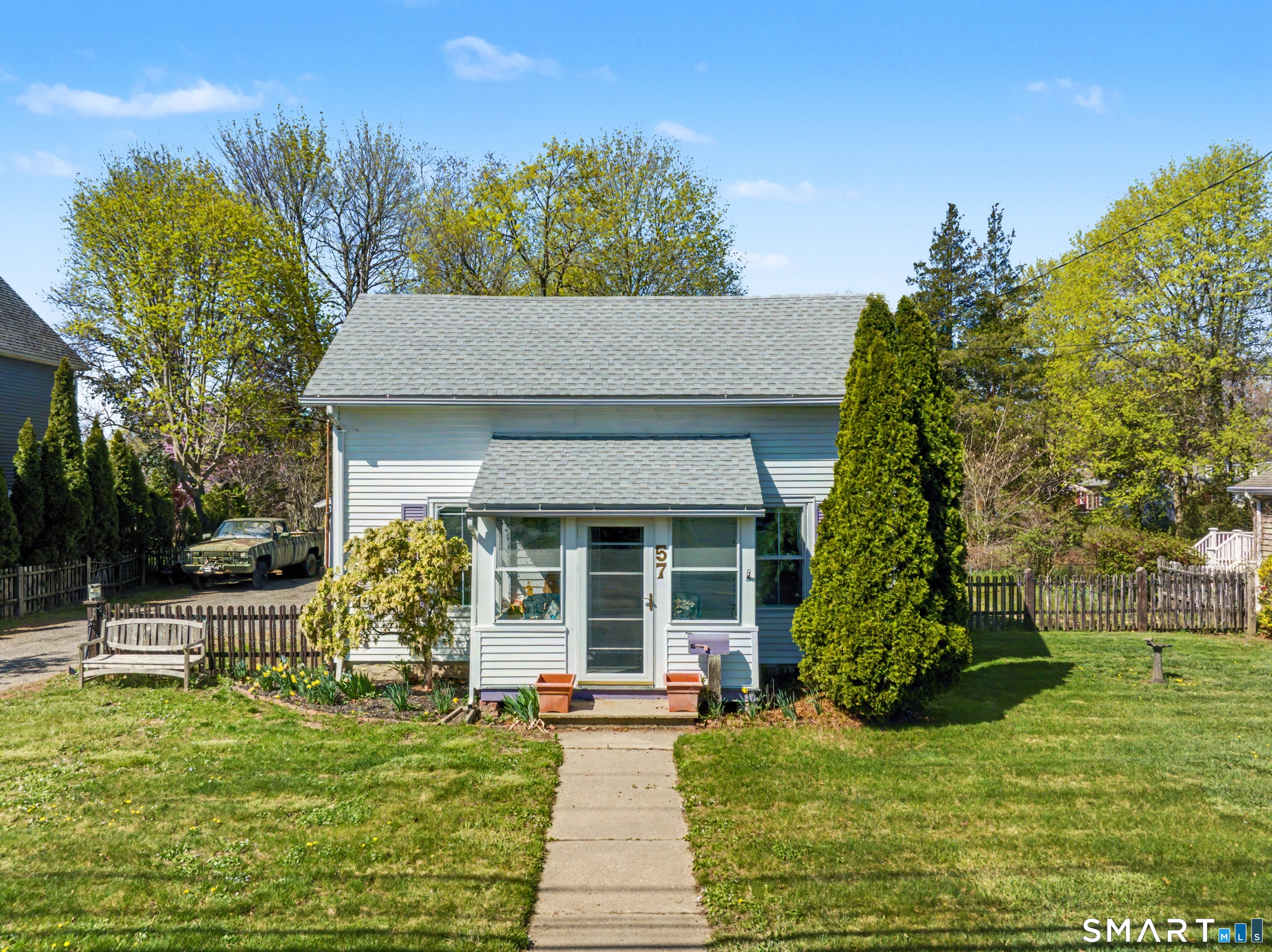 57 Grove Street Clinton, CT 06413 - Photo 1 of 38
