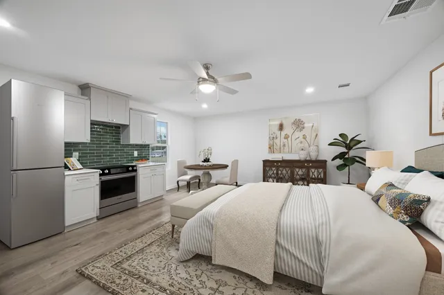 $589,000 | 6415 Upshaw Drive, Houston, TX 77396