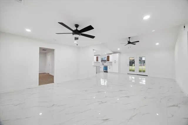 $589,000 | 6415 Upshaw Drive, Houston, TX 77396