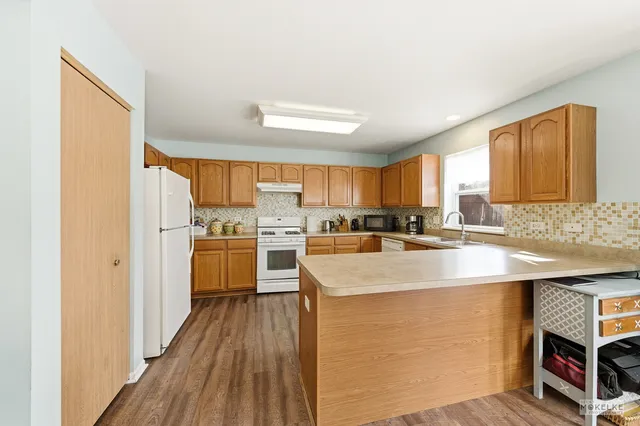 $299,990 | 3723 Harms Road, Joliet, IL 60435