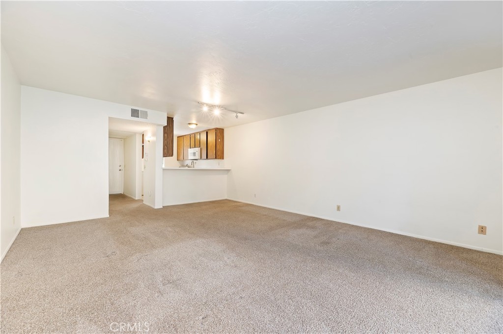 282 Tangelo, Unit 336 Irvine, CA 92618 - Photo 4 of 27