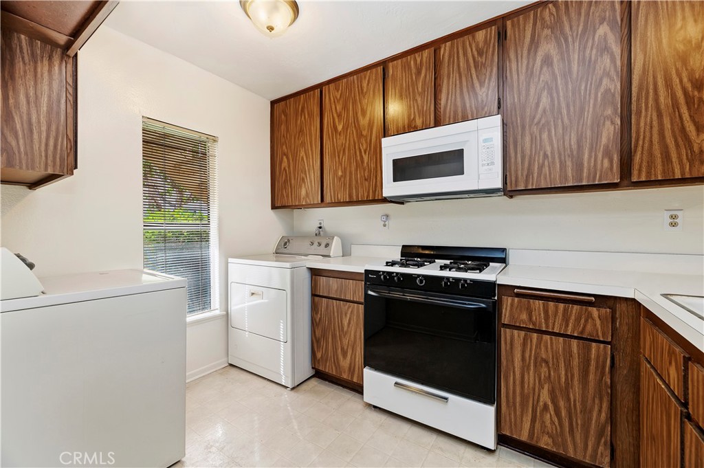 282 Tangelo, Unit 336 Irvine, CA 92618 - Photo 8 of 27