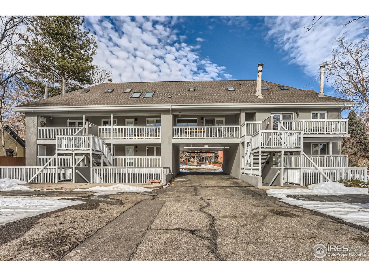 620 Pearl Street, Unit E Boulder, CO 80302 - Photo 37 of 37 front view of a house with a yard