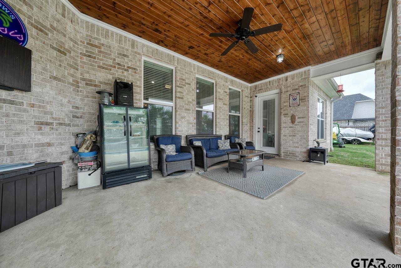 19359 Ridge Point Circle Lindale, TX 75771 - Photo 38 of 47