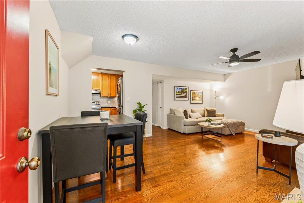 1540 High School Drive Brentwood, MO 63144 - Photo 5 of 24