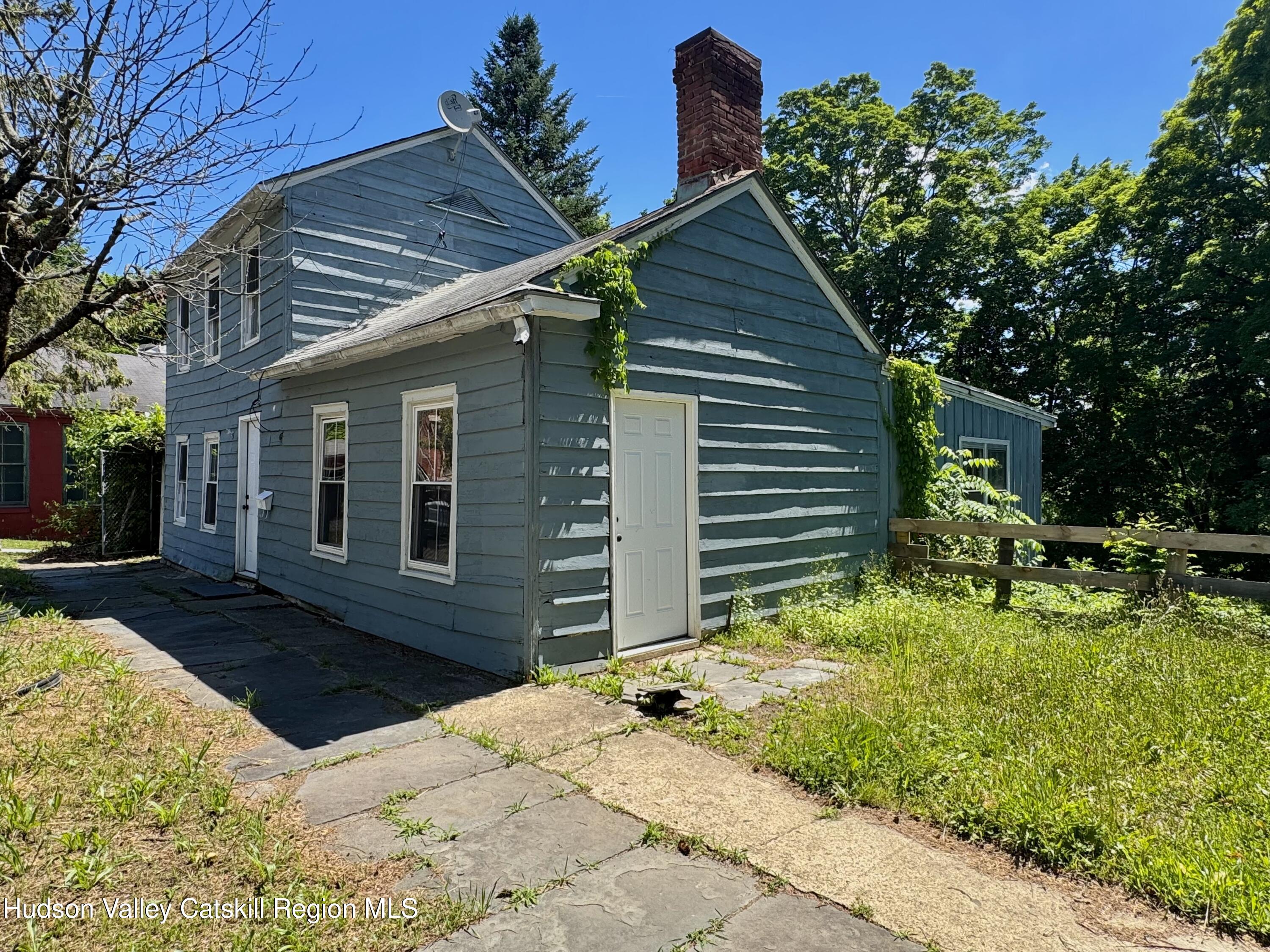 11 North Montgomery Athens, NY 12015 - Photo 2 of 28 2