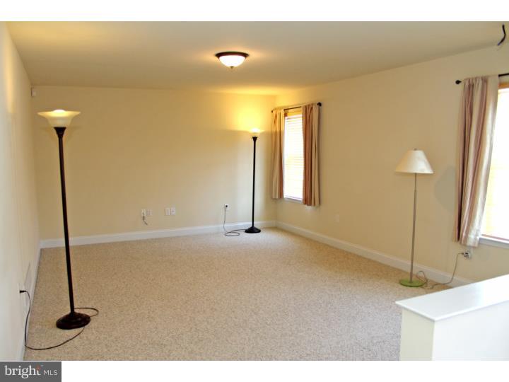 1021 Gibraltar Road Birdsboro, PA 19508 - Photo 9 of 20 Living Room