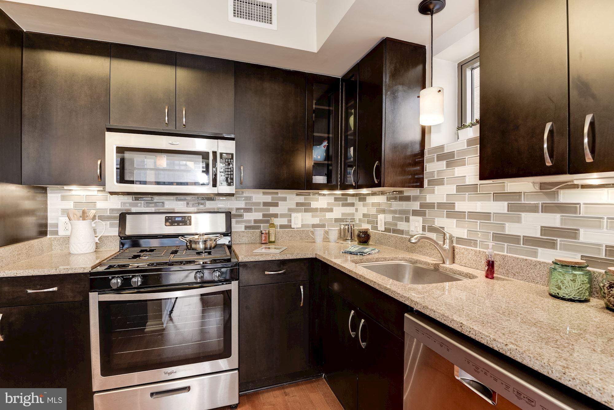 440 L Street Northwest, Unit 405 Washington, DC 20001 - Photo 11 of 29 Kitchen