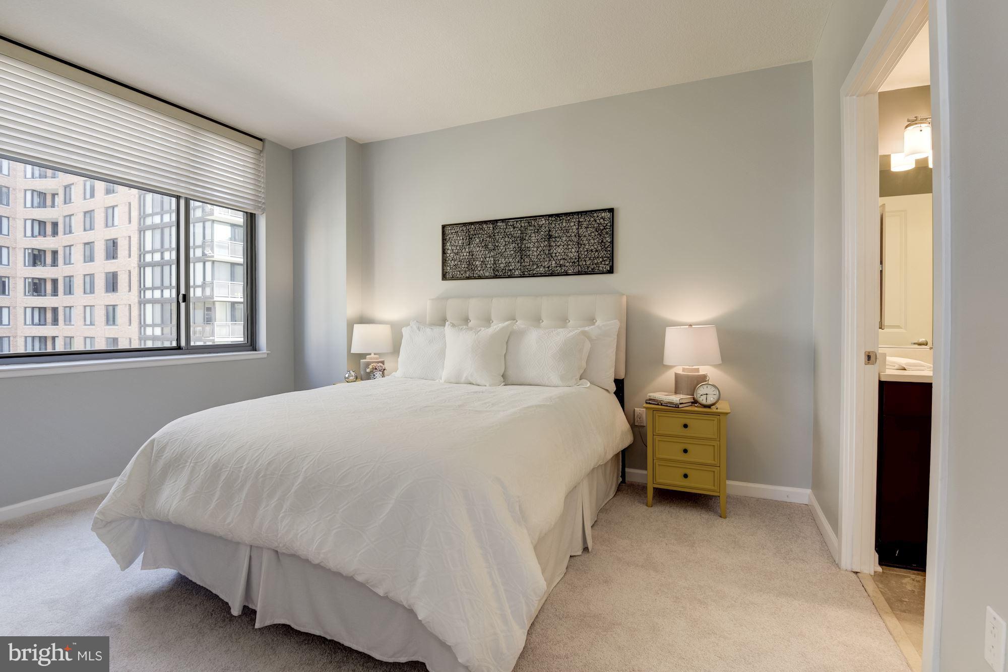 440 L Street Northwest, Unit 405 Washington, DC 20001 - Photo 14 of 29 Bath (Master)