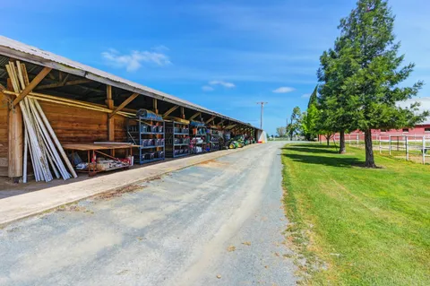 $1,100,000 | 10240 Kost Road, Galt, CA 95632