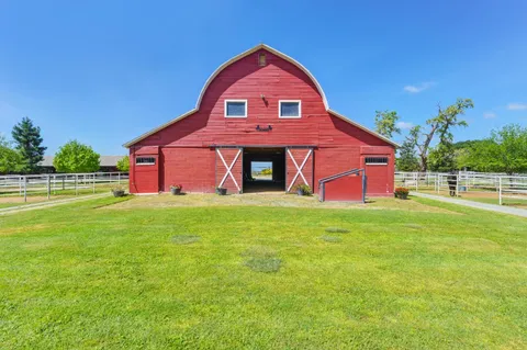 $1,100,000 | 10240 Kost Road, Galt, CA 95632