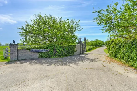 $1,100,000 | 10240 Kost Road, Galt, CA 95632