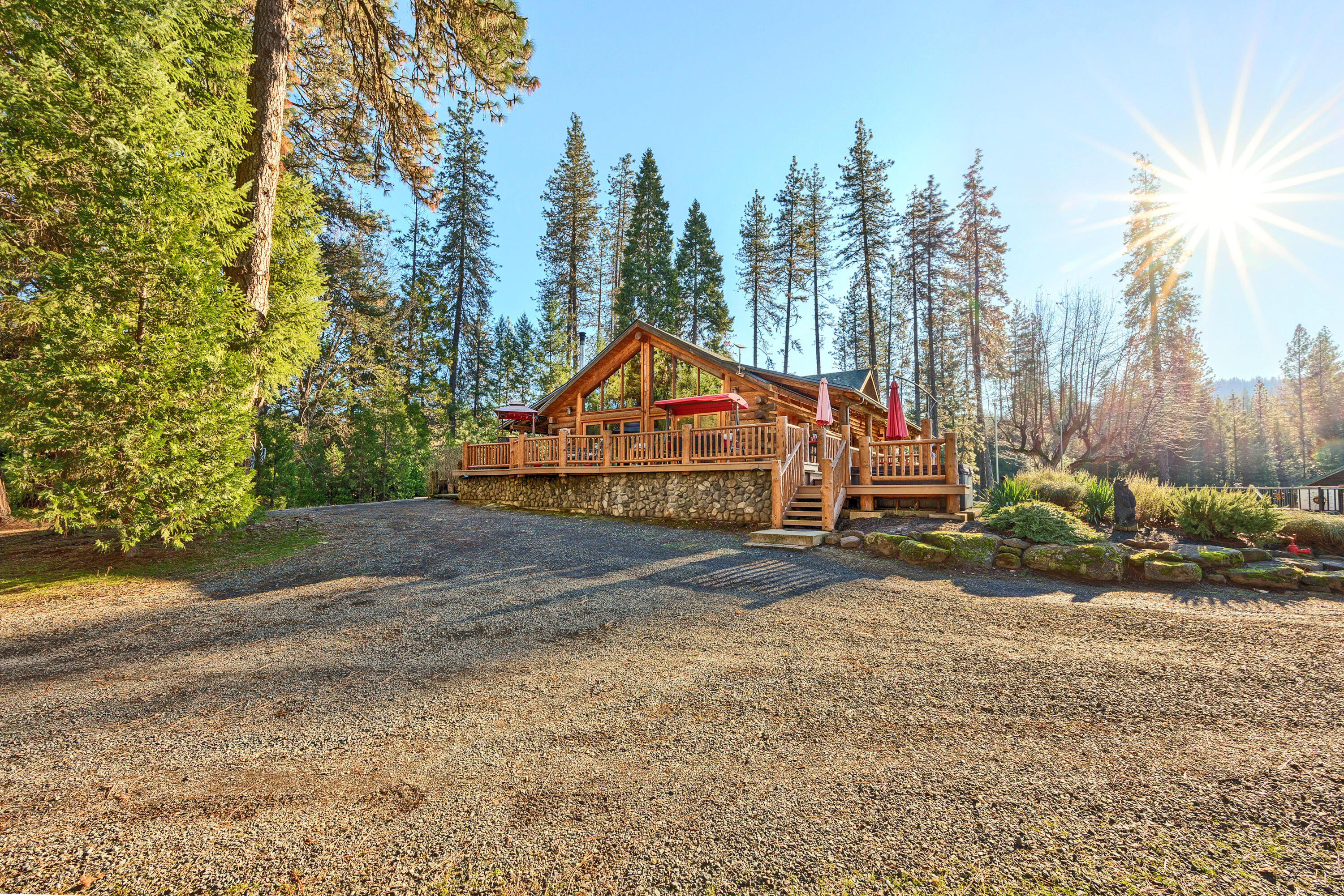 16547 Meadows Road White City, OR 97503 - Photo 2 of 76 Gallery Image 2