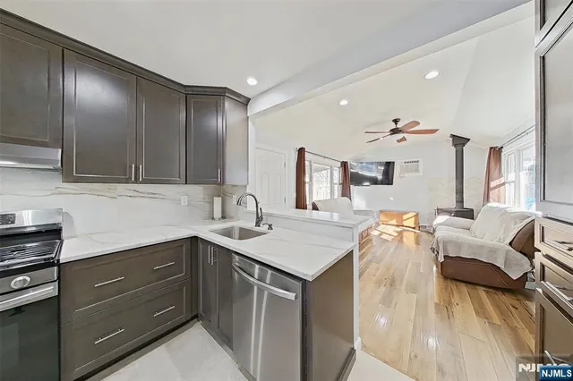 $595,000 | 127 Iozia Terrace, Elmwood Park, NJ 07407