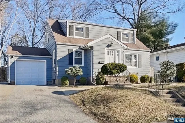 $595,000 | 127 Iozia Terrace, Elmwood Park, NJ 07407