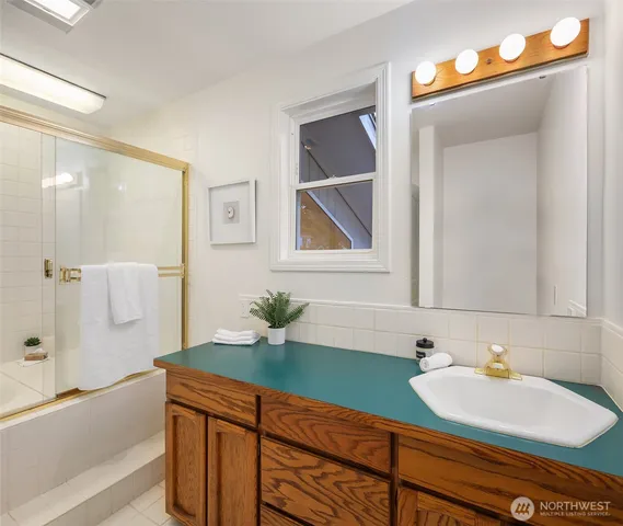 $2,348,000 | 3604 Serene Way, Lynnwood, WA 98087