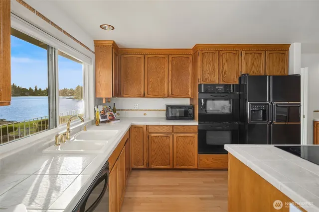 $2,348,000 | 3604 Serene Way, Lynnwood, WA 98087