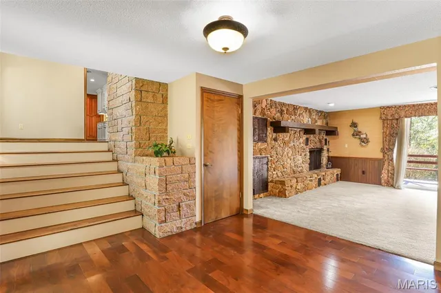 $439,900 | 106 Vine Street, Marble Hill, MO 63764