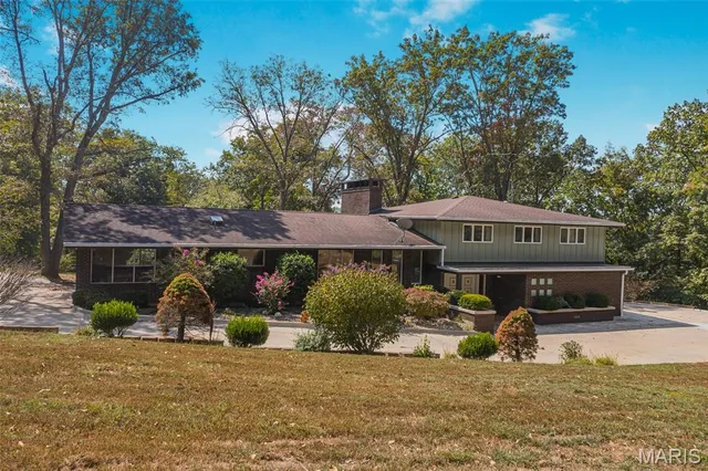 $439,900 | 106 Vine Street, Marble Hill, MO 63764