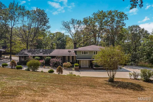 $439,900 | 106 Vine Street, Marble Hill, MO 63764