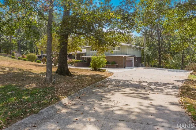 $439,900 | 106 Vine Street, Marble Hill, MO 63764