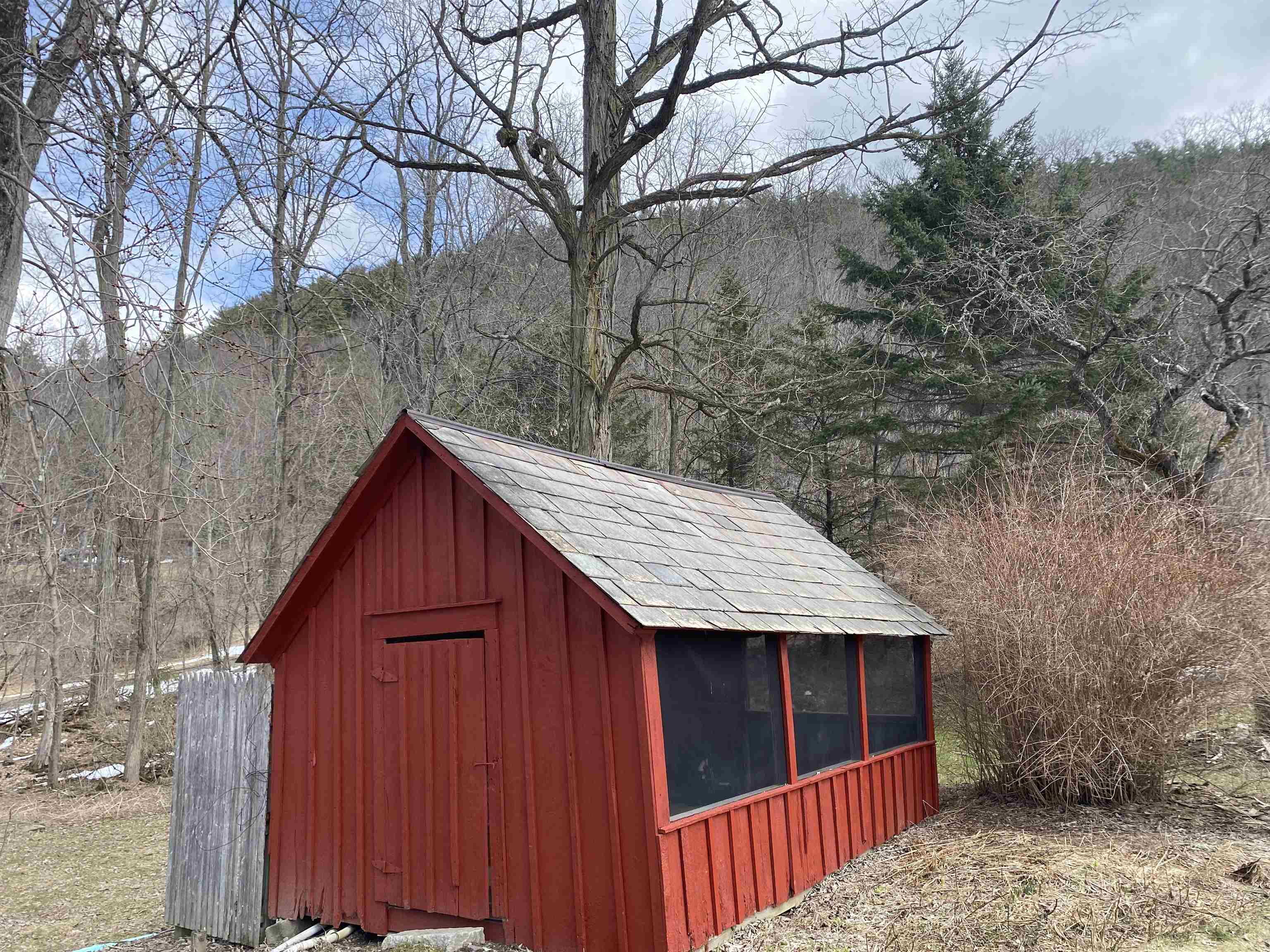 641 Thrall Road Poultney, VT 05764 - Photo 33 of 40 Gallery Image 33