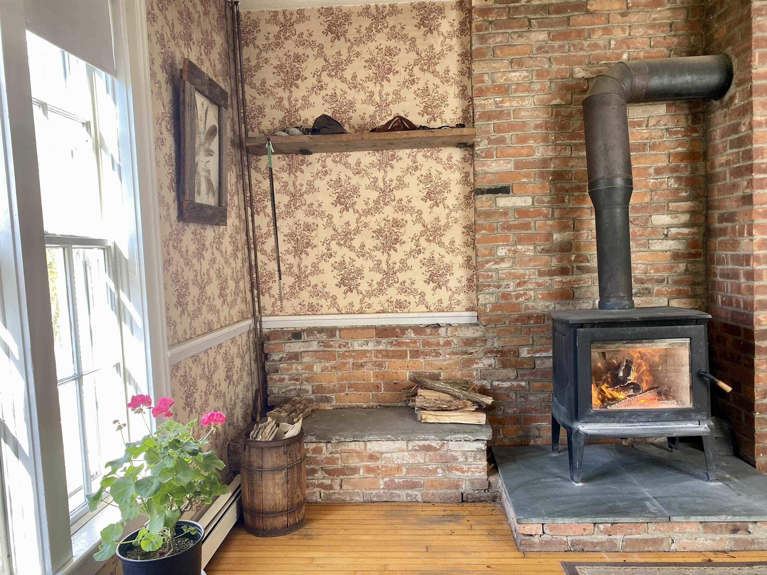 641 Thrall Road Poultney, VT 05764 - Photo 10 of 40 Gallery Image 10