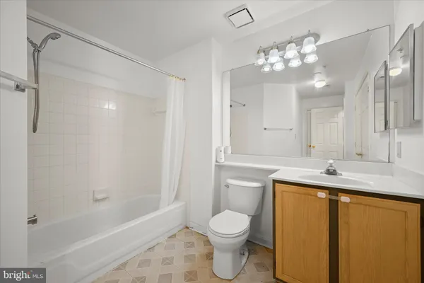 $230,000 | 3553 Floating Leaf Lane, Unit D201, Laurel, MD 20724