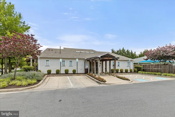 $230,000 | 3553 Floating Leaf Lane, Unit D201, Laurel, MD 20724