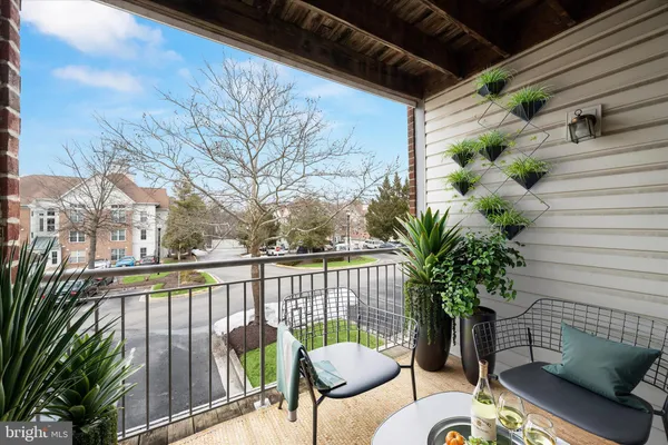 $230,000 | 3553 Floating Leaf Lane, Unit D201, Laurel, MD 20724