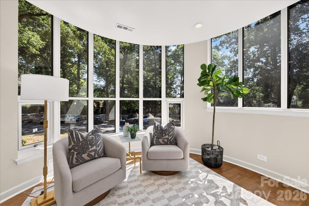 906 Cherokee Road Charlotte, NC 28207 - Photo 17 of 34 Gallery Image 17