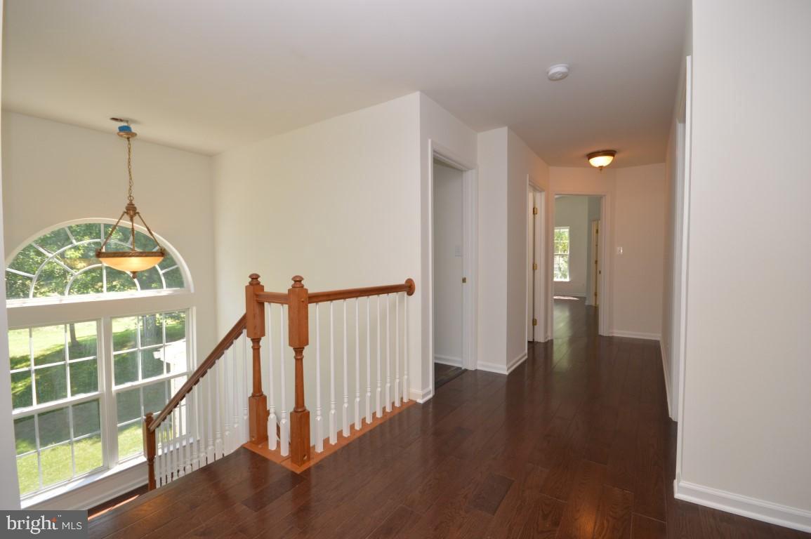 14444 Clubhouse Road Gainesville, VA 20155 - Photo 27 of 42 Upstairs Hallway w/New Flooring