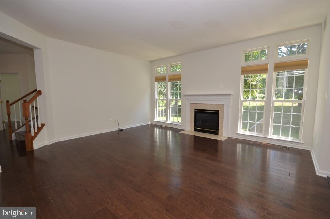 14444 Clubhouse Road Gainesville, VA 20155 - Photo 6 of 42 Family Room w/Gas Fireplace & Mantle