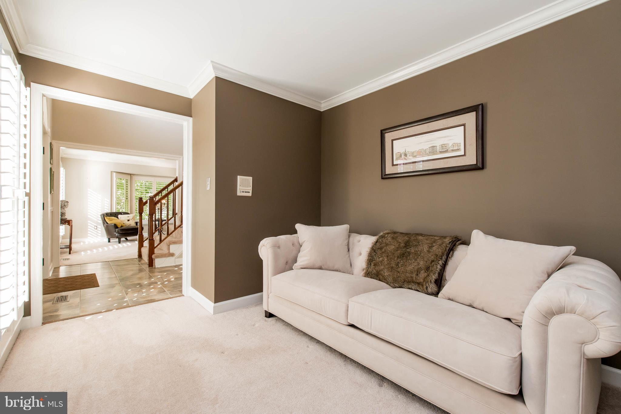 8386 Autumn Rust Road Ellicott City, MD 21043 - Photo 4 of 30 Sitting Room